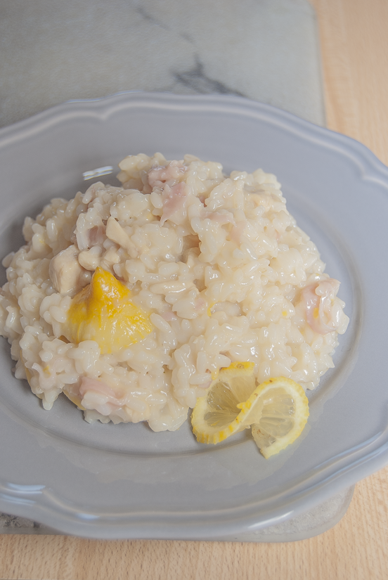 Risotto con pollo, speck e limone