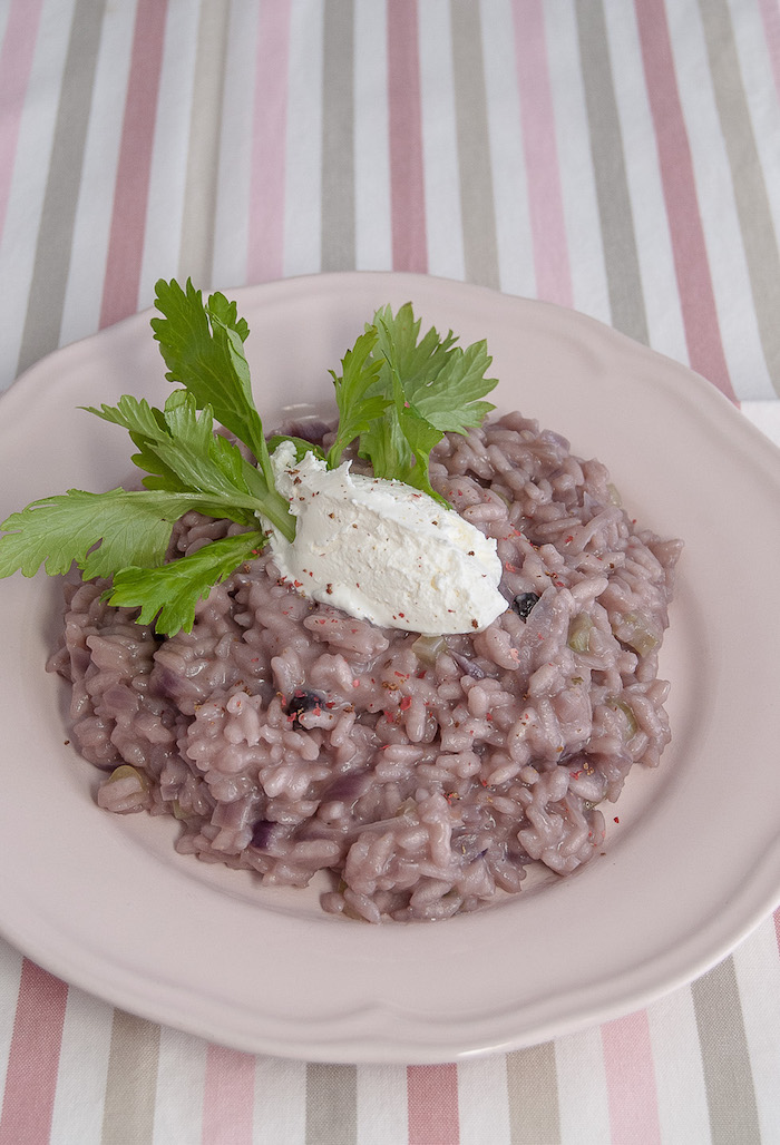 Risotto con vino rosso e bacche di ginepro